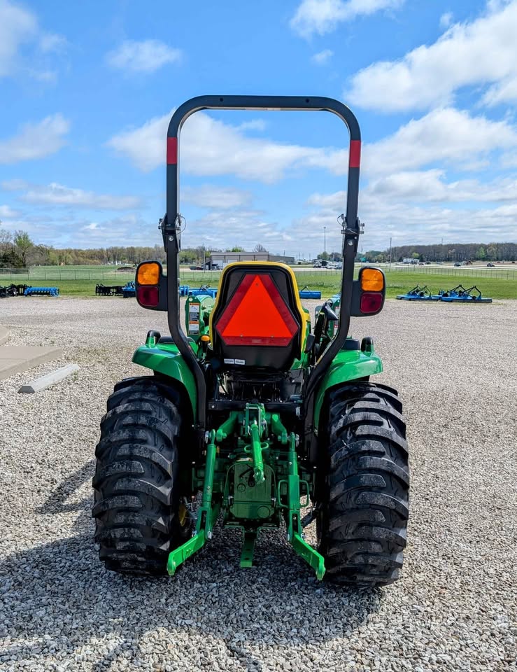 USED JOHN DEERE 3039R W/ 48 HOURS