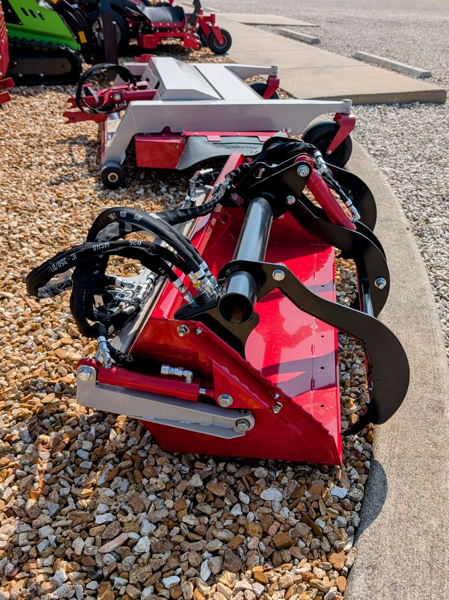 VENTRAC HE100 KIT, Power Bucket Grapple 48" 70.8123