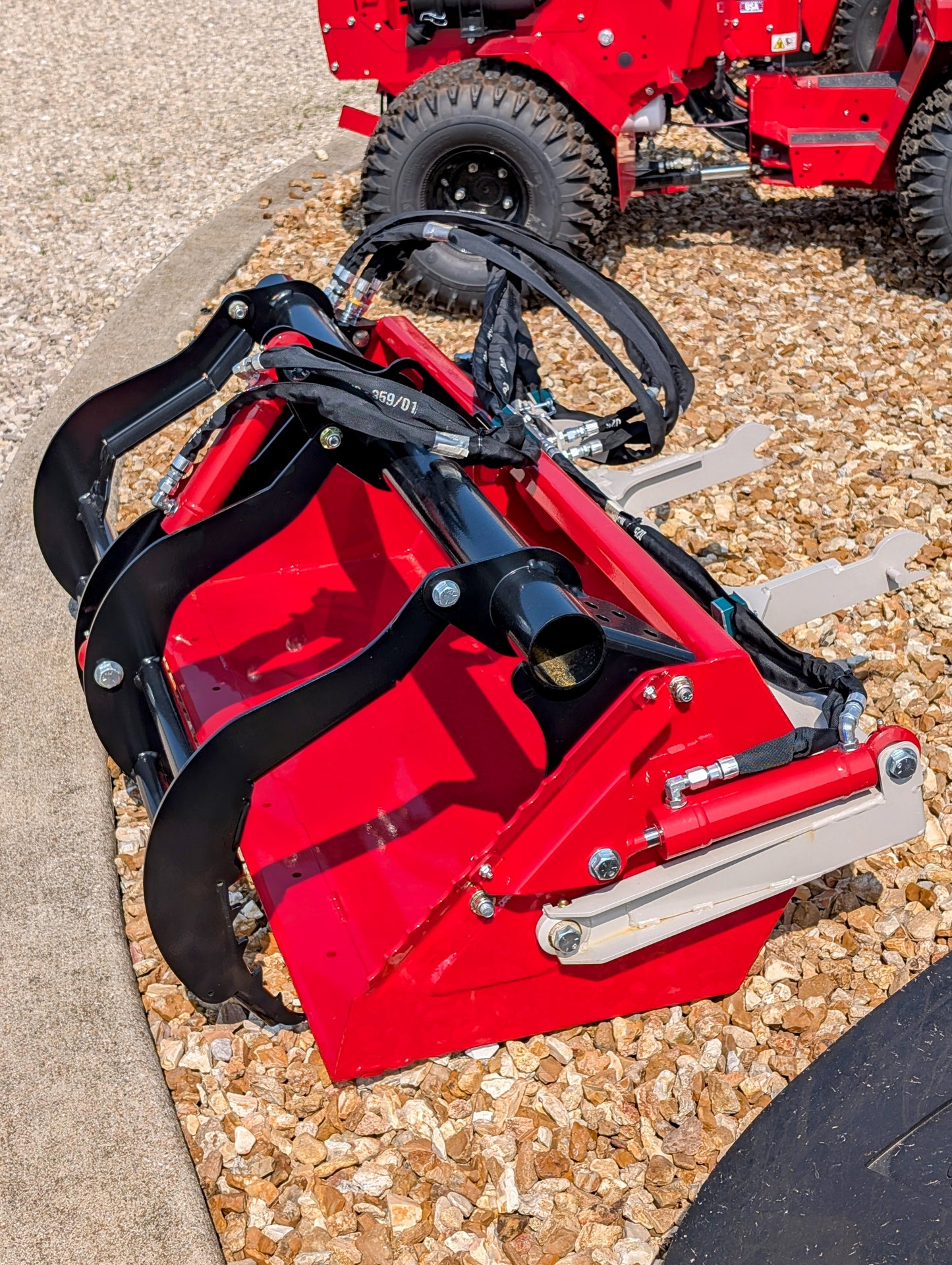 VENTRAC HE100 KIT, Power Bucket Grapple 48" 70.8123
