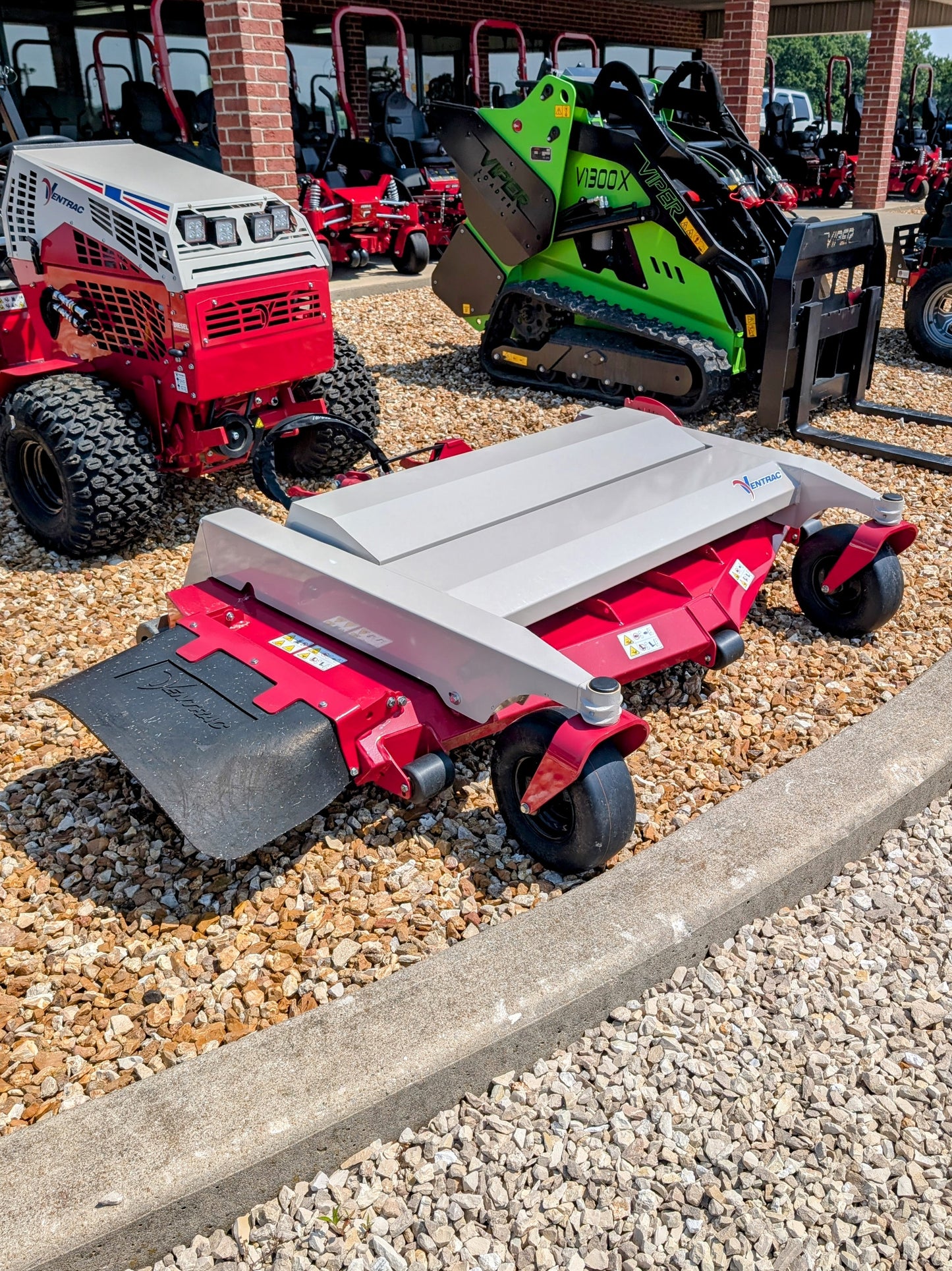 VENTRAC MS720 FINISH MOWER - 39.55111_D