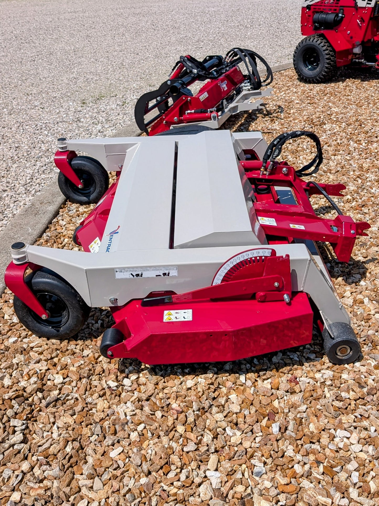 VENTRAC MS720 FINISH MOWER - 39.55111_D