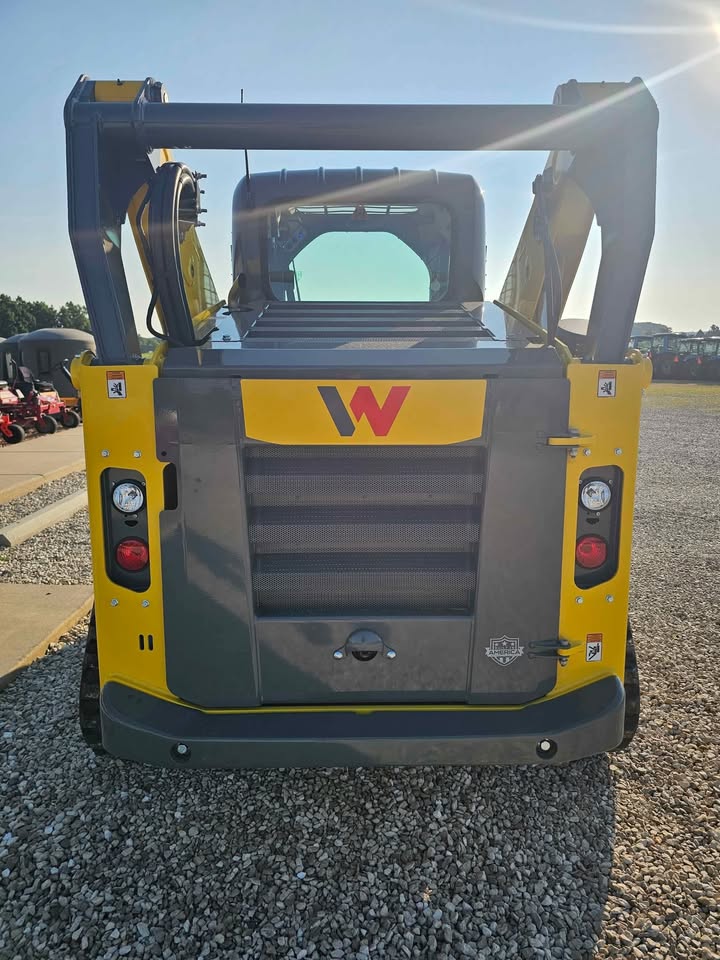 Wacker Neuson ST37 Premium Cab Track Loader - ST37 Premium Cab
