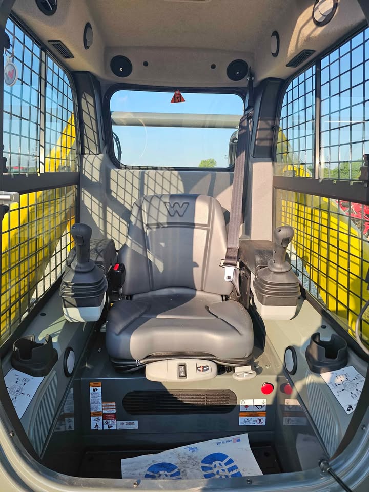 Wacker Neuson ST37 Premium Cab Track Loader - ST37 Premium Cab