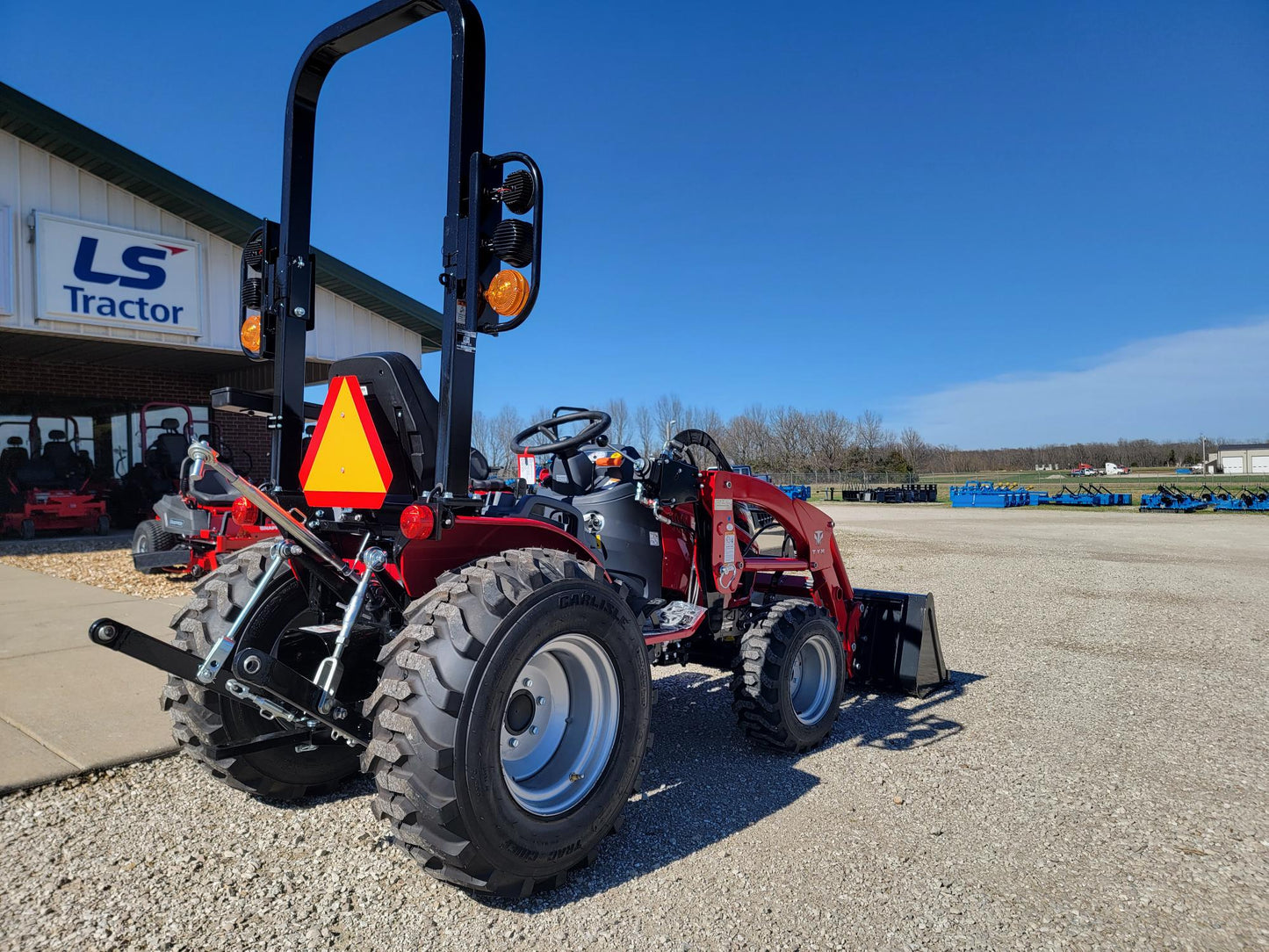 TYM T254 TRACTOR - 23.9HP, HST
