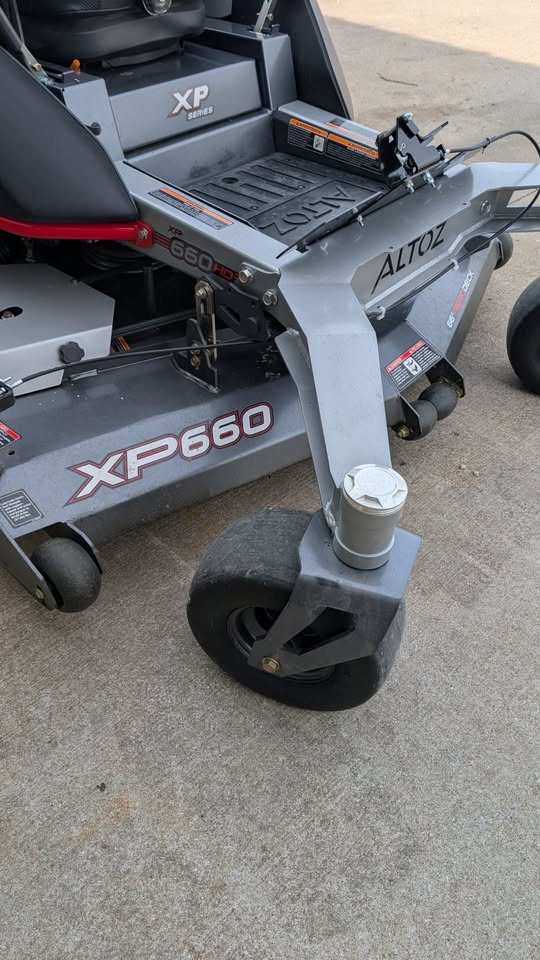 USED ALTOZ XP 660HD 35HP KAWASAKI FX1000 34 HRS 66" DECK - 1055218