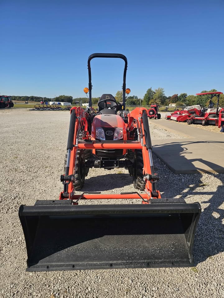 BAD BOY 3026H, 26HP, HYDRO 4WD, DIESEL TRACTOR