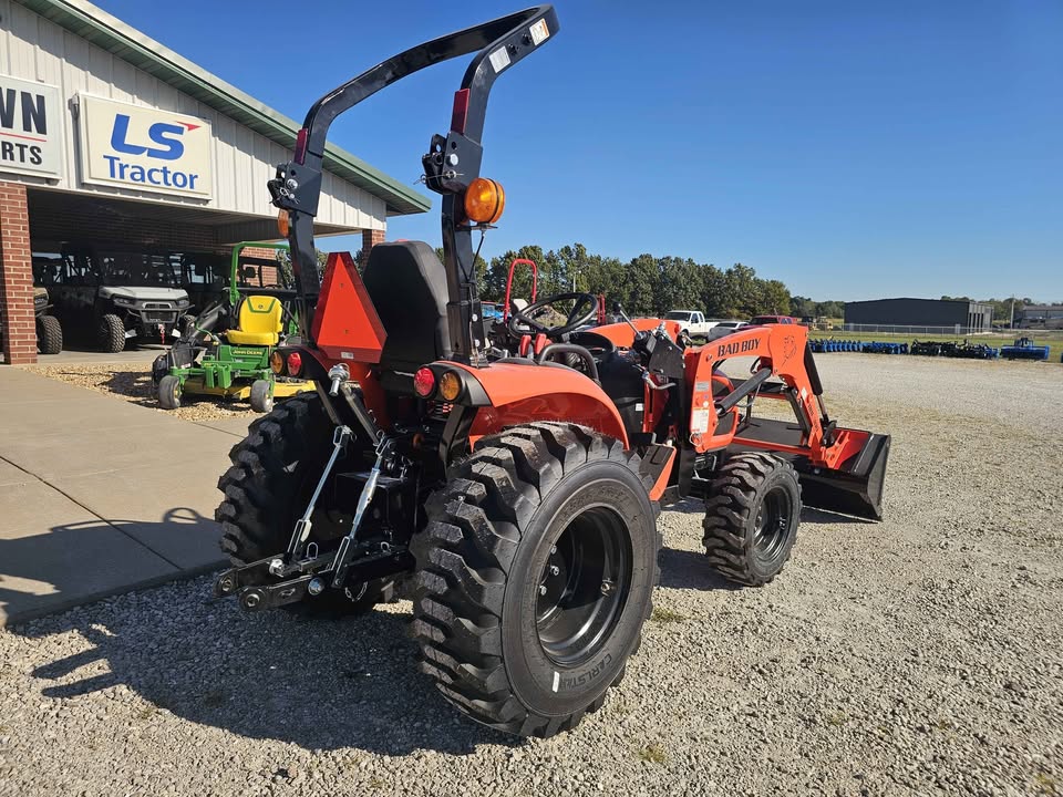 BAD BOY 3026H, 26HP, HYDRO 4WD, DIESEL TRACTOR