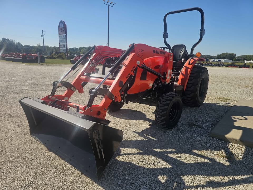 BAD BOY 4025H, 25HP HST, 4WD, DIESEL TRACTOR