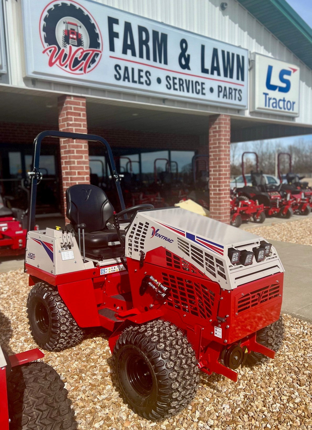 VENTRAC 4520N KUBOTA WG972 EFI w/HEATED SUSPENSION SEAT