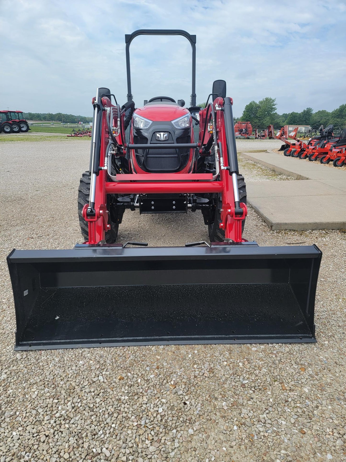 TYM T494H TRACTOR - 48.3HP, HST