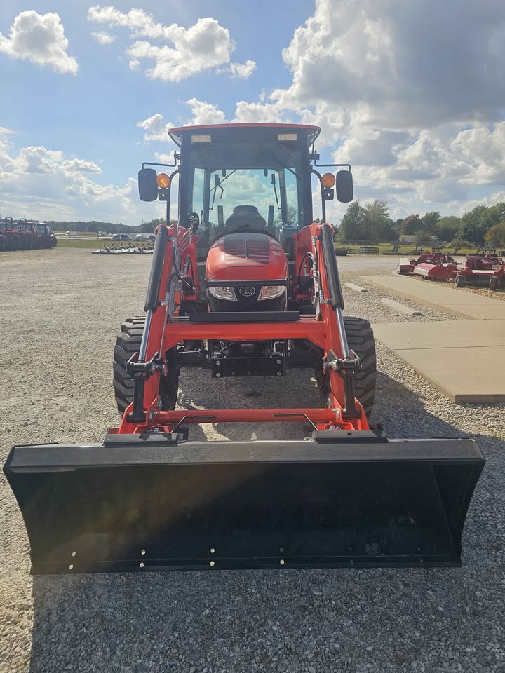 BAD BOY 5055CS, CAB, 55HP SHUTTLE, 4WD, DIESEL TRACTOR
