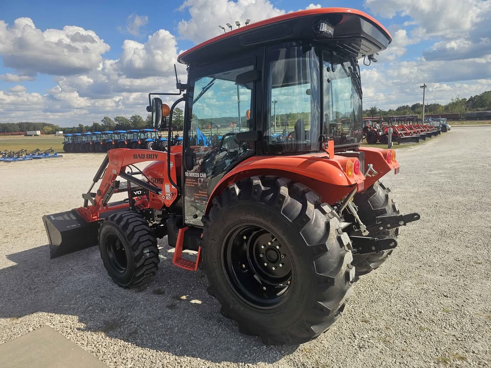 BAD BOY 5055CS, CAB, 55HP SHUTTLE, 4WD, DIESEL TRACTOR