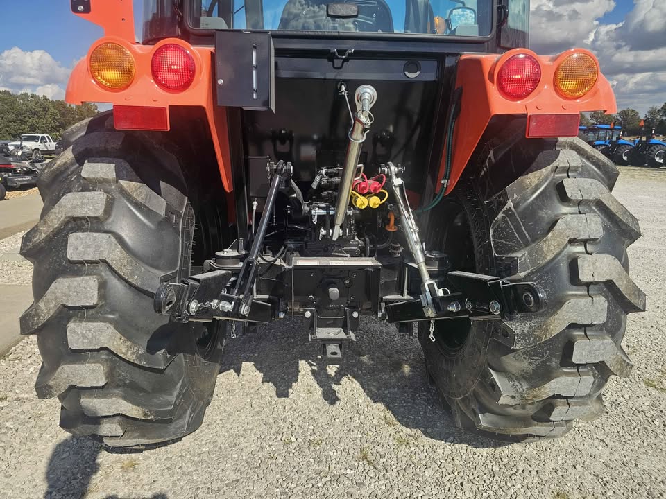 BAD BOY 5055CS, CAB, 55HP SHUTTLE, 4WD, DIESEL TRACTOR