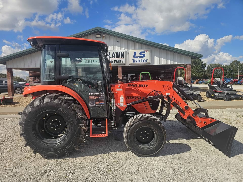 BAD BOY 5055CS, CAB, 55HP SHUTTLE, 4WD, DIESEL TRACTOR