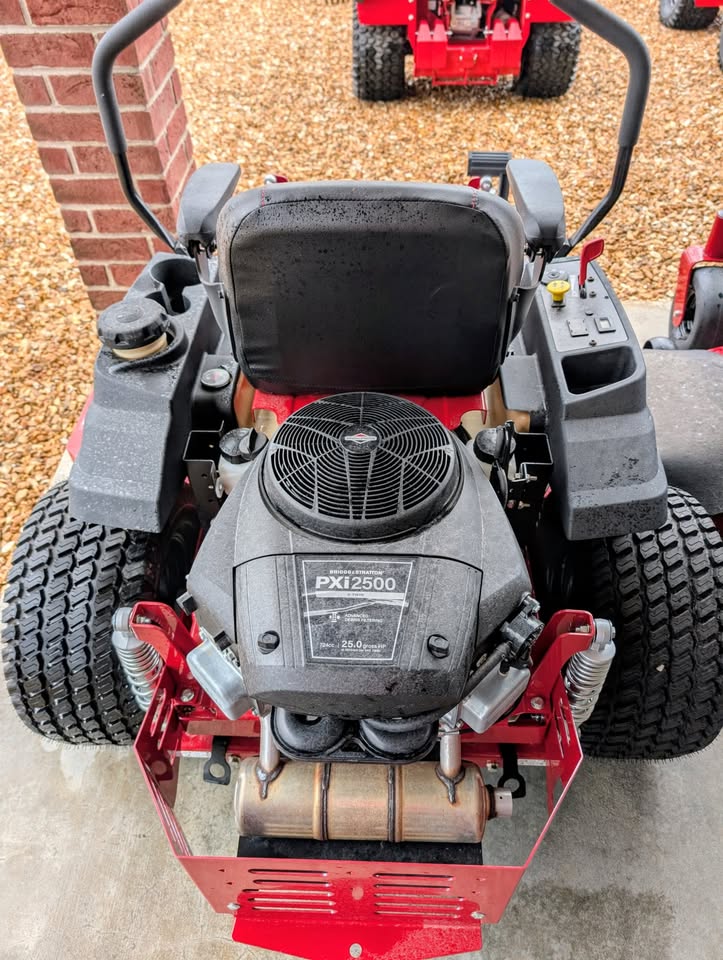 FERRIS 300S, 25HP BRIGGS, 52" - 5902142