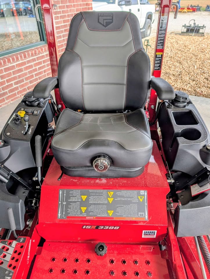 FERRIS ISX3300, 38.5HP KAWASAKI, EFI, 72