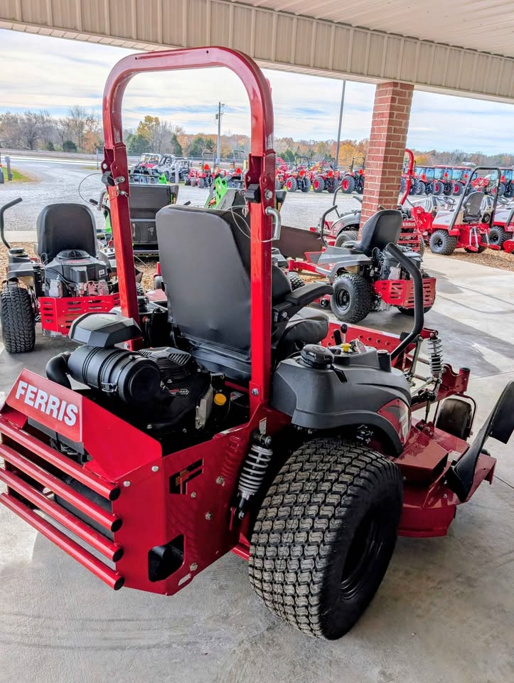 FERRIS ISX3300, 38.5HP KAWASAKI, EFI, 72