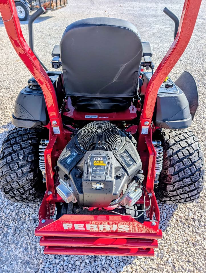 FERRIS ISX800, 27HP BRIGGS, 60" - 5902075
