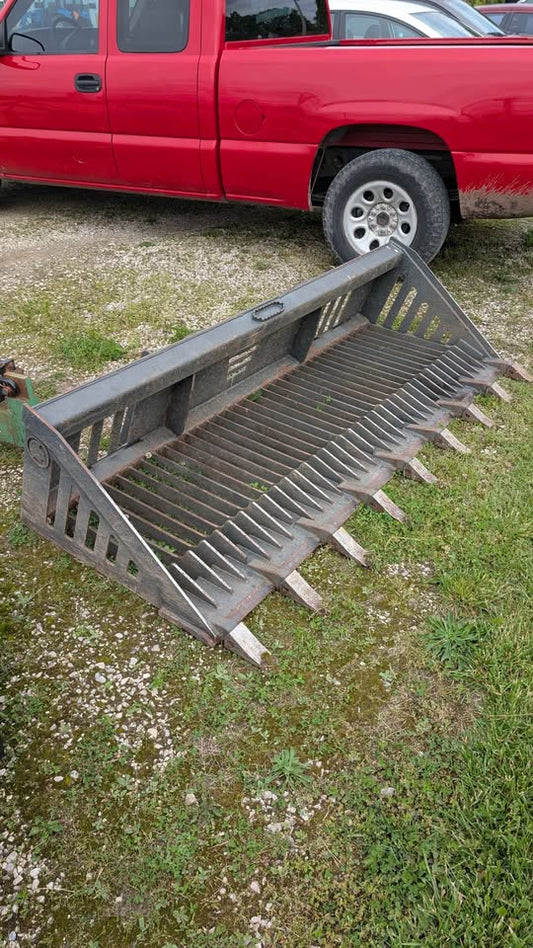 (CONSIGNMENT) SPARTAN 84" ROCK BUCKET - CONSE_ROCK BUCKET