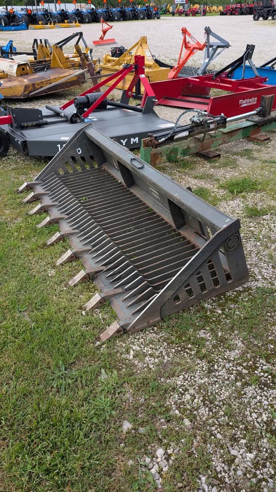 (CONSIGNMENT) SPARTAN 84" ROCK BUCKET - CONSE_ROCK BUCKET