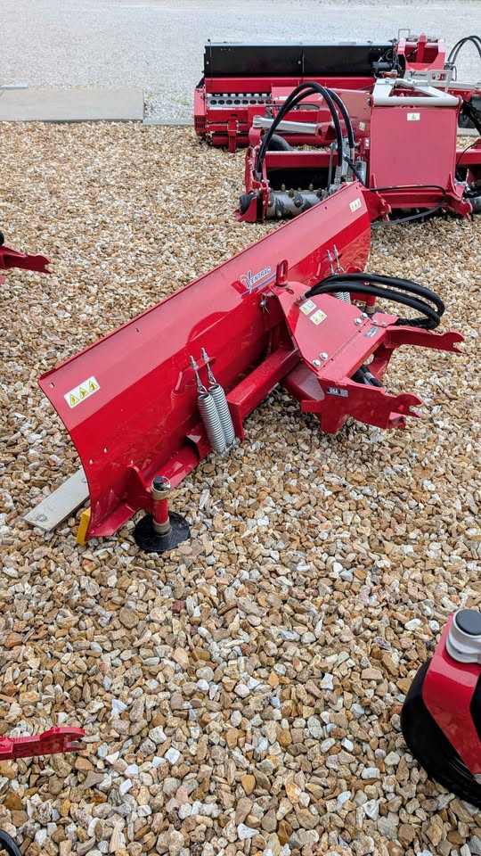 (USED) - VENTRAC KD722 72" BLADE W/ POLY EDGE