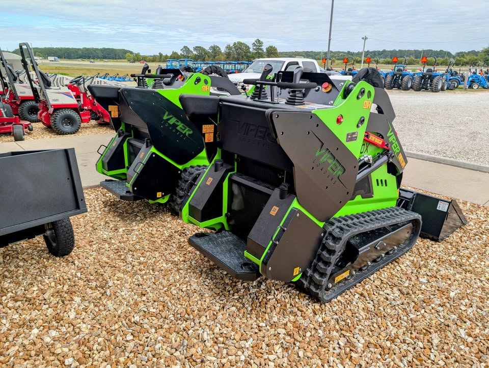 VIPER LOADERS MINI SKID - V1300X