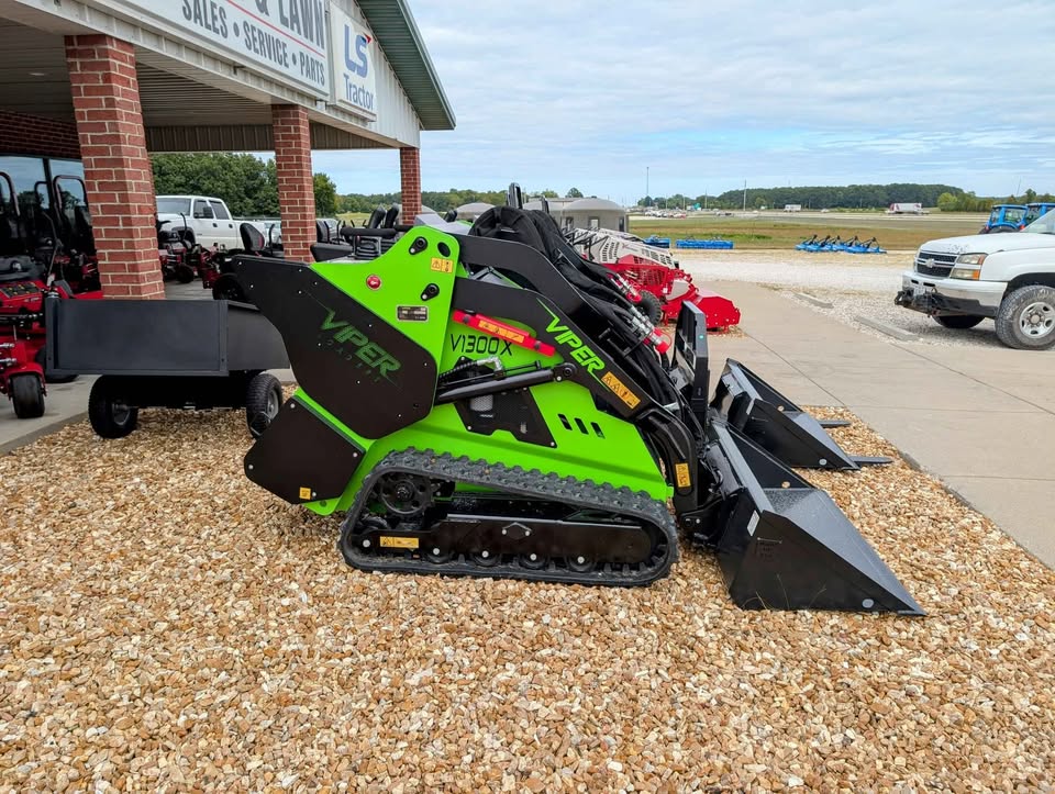 VIPER LOADERS MINI SKID - V1300X