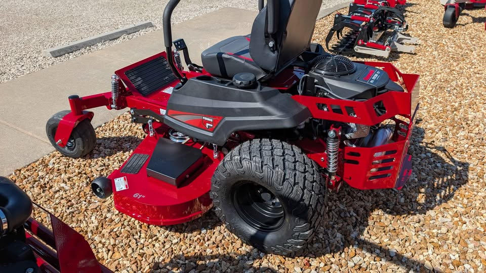 FERRIS 500S, 24HP KAWASAKI, 61" DECK - 5902056