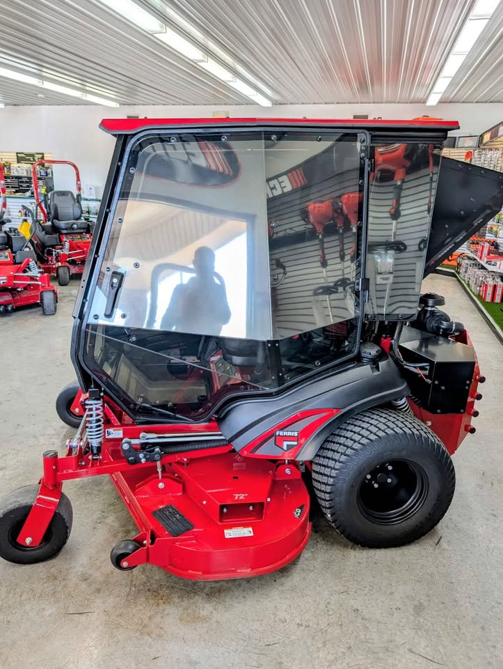 USED FERRIS ISX3300,31 HOURS, CURTIS CAB, 40HP - CONFER_ISX3300