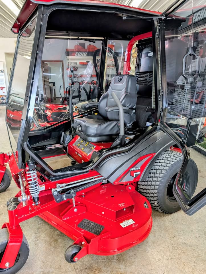 USED FERRIS ISX3300,31 HOURS, CURTIS CAB, 40HP - CONFER_ISX3300