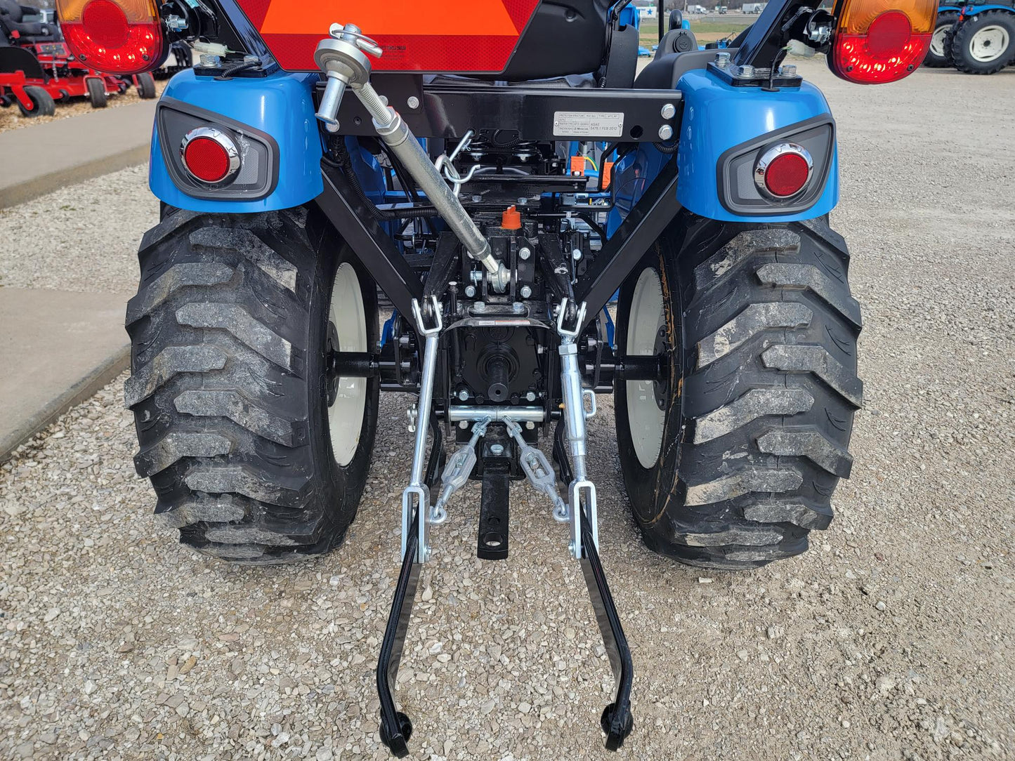 LS TRACTOR USA MT225S HST