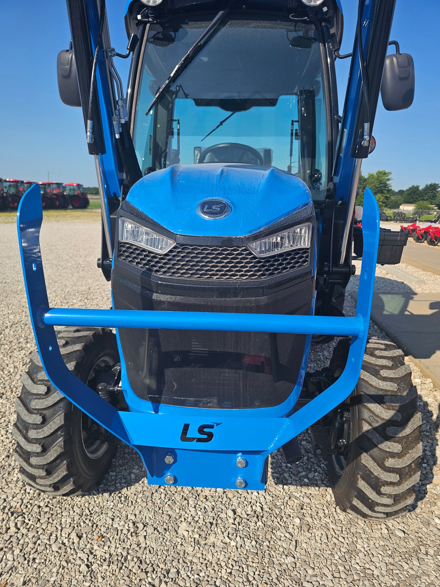 LS TRACTOR MT232HC CAB - 31.7HP HST