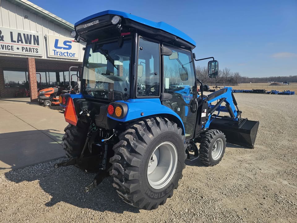 MT232HC, CAB, 32HP, HYDRO, 4WD, DIESEL TRACTOR