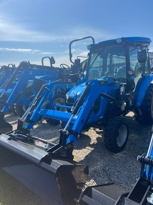 LS TRACTOR MT232HC CAB - 31.7HP HST