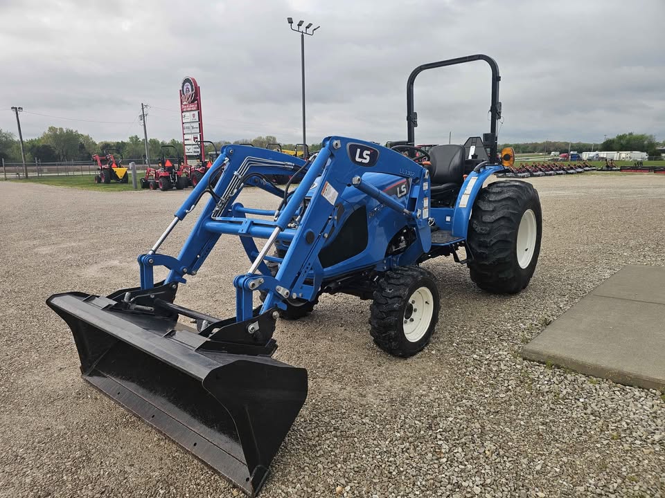 LS TRACTOR USA USED-MT240E