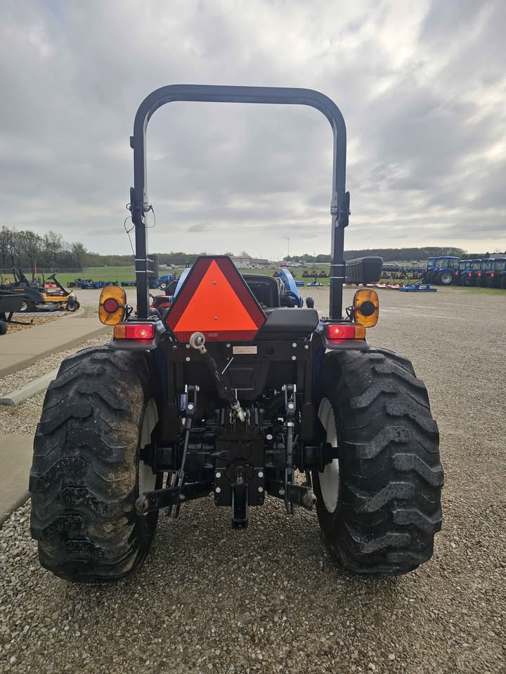 LS TRACTOR USA USED-MT240E