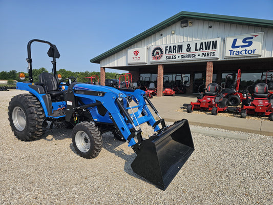 LS TRACTOR USA MT242H, 42HP