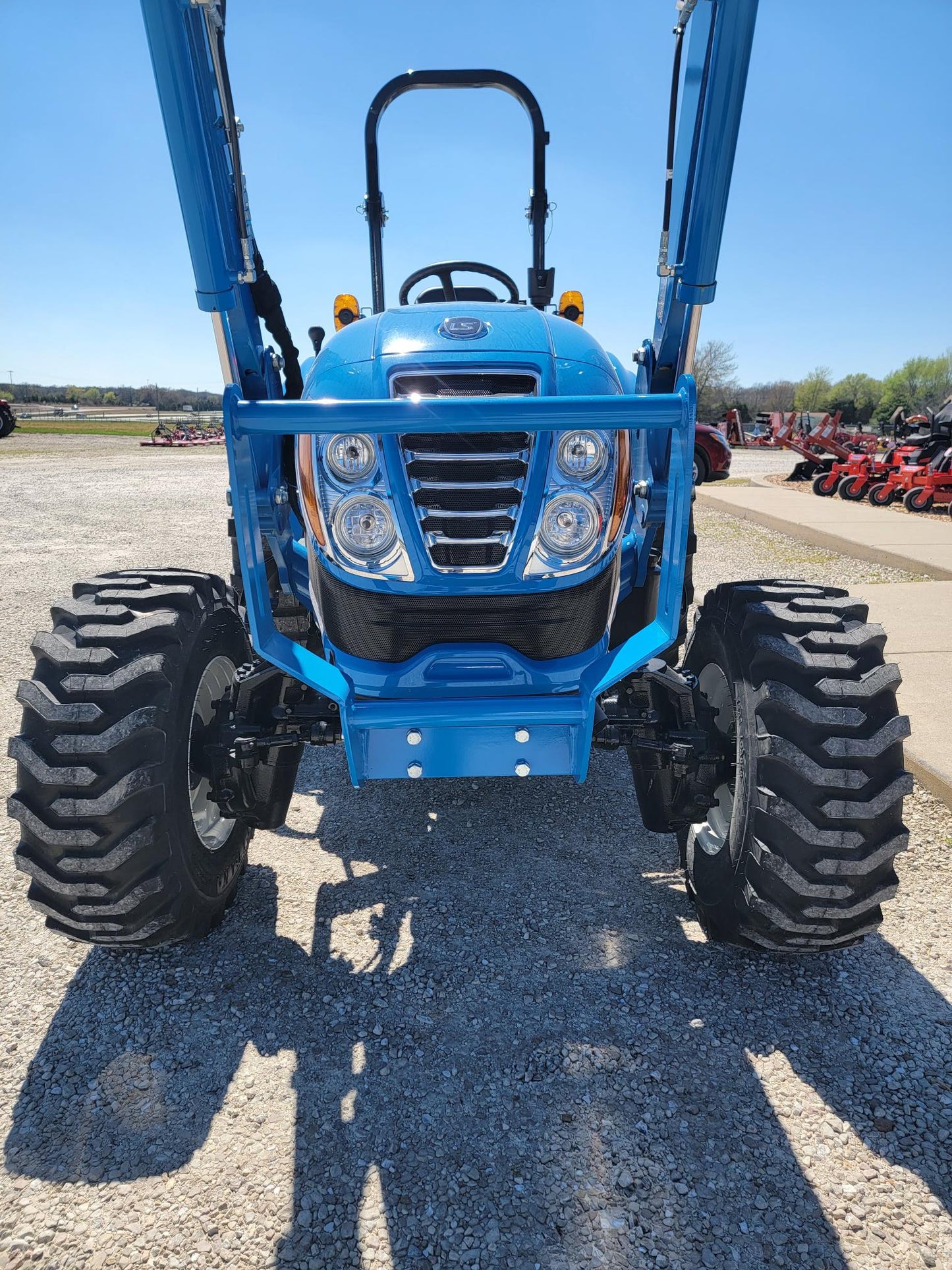 LS TRACTOR USA MT352H