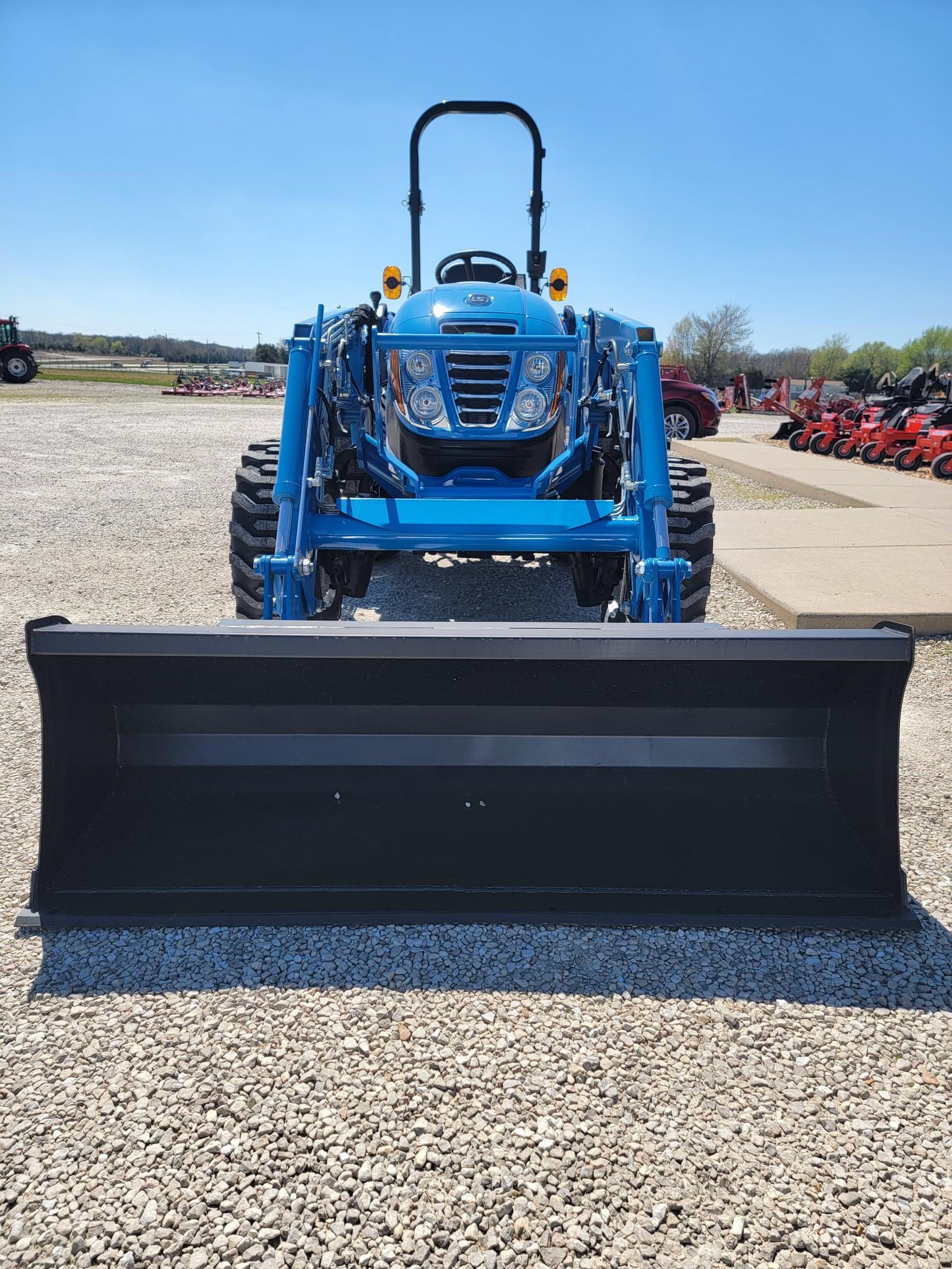 LS TRACTOR USA MT352H