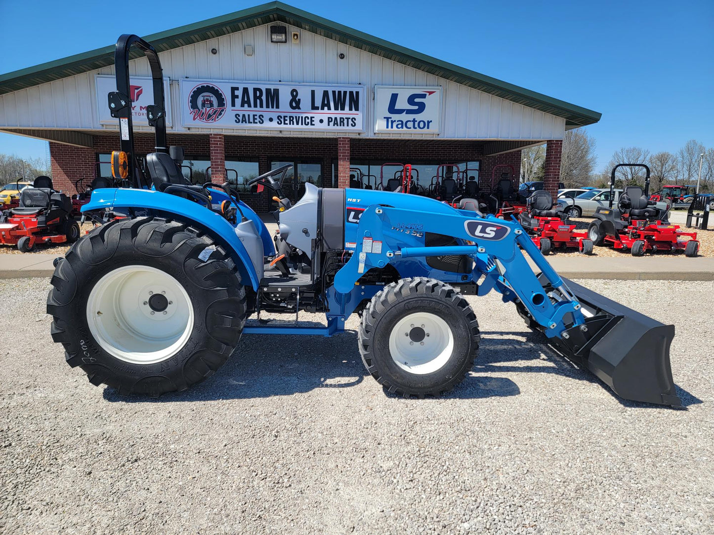 LS TRACTOR USA MT352H
