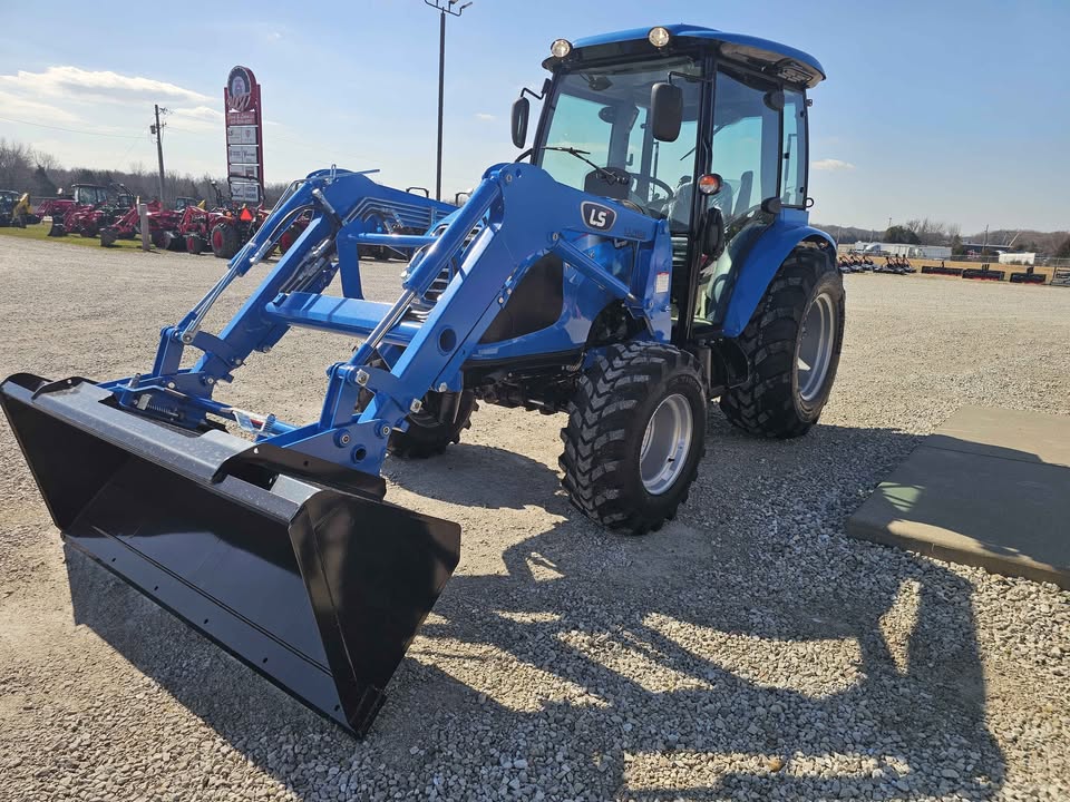 LS TRACTOR USA MT357HC
