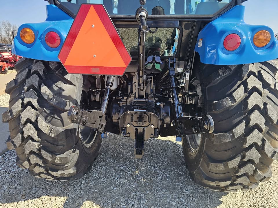 LS TRACTOR USA MT357HC