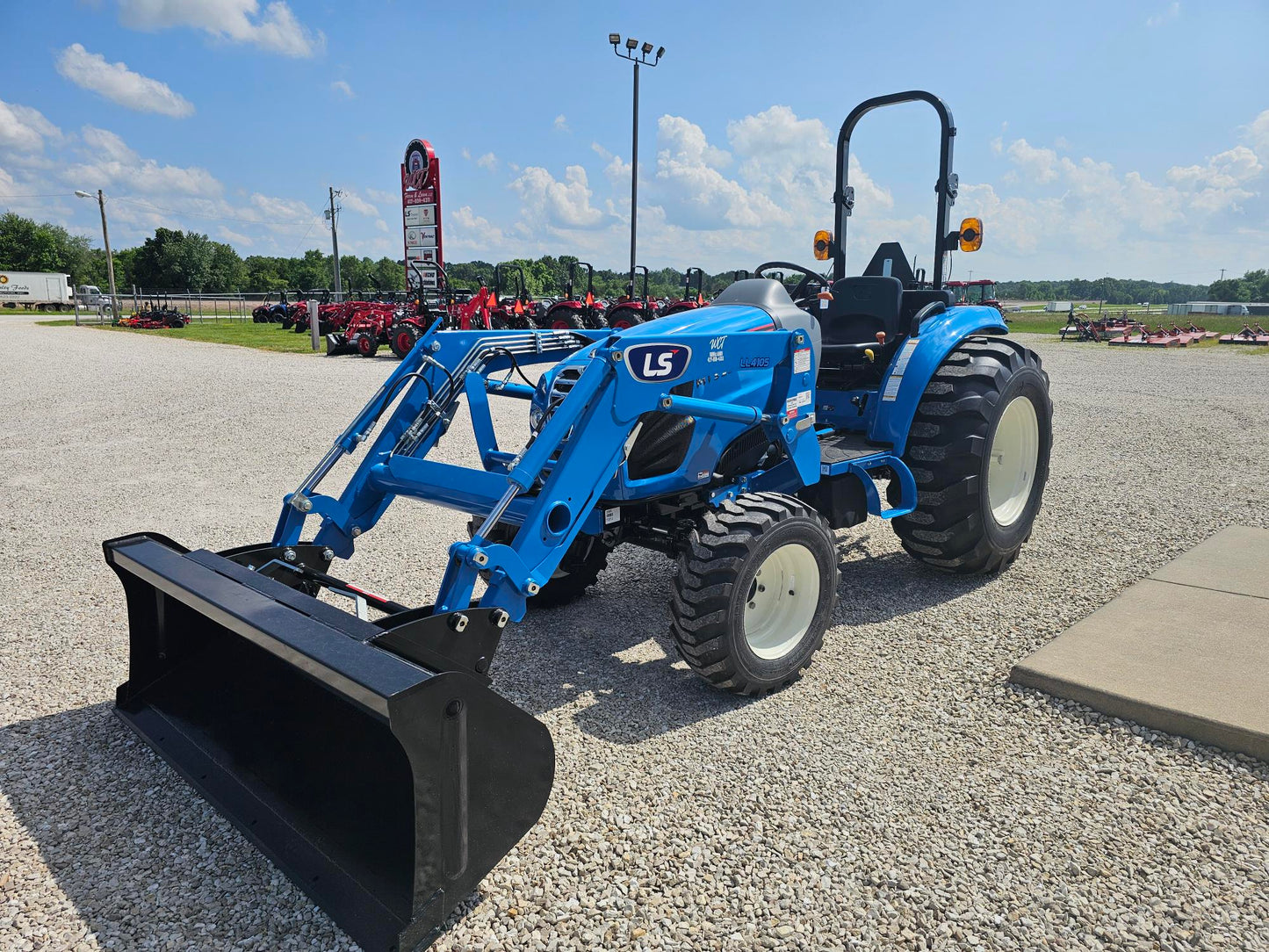 LS TRACTOR MT355E – 55HP, GEAR