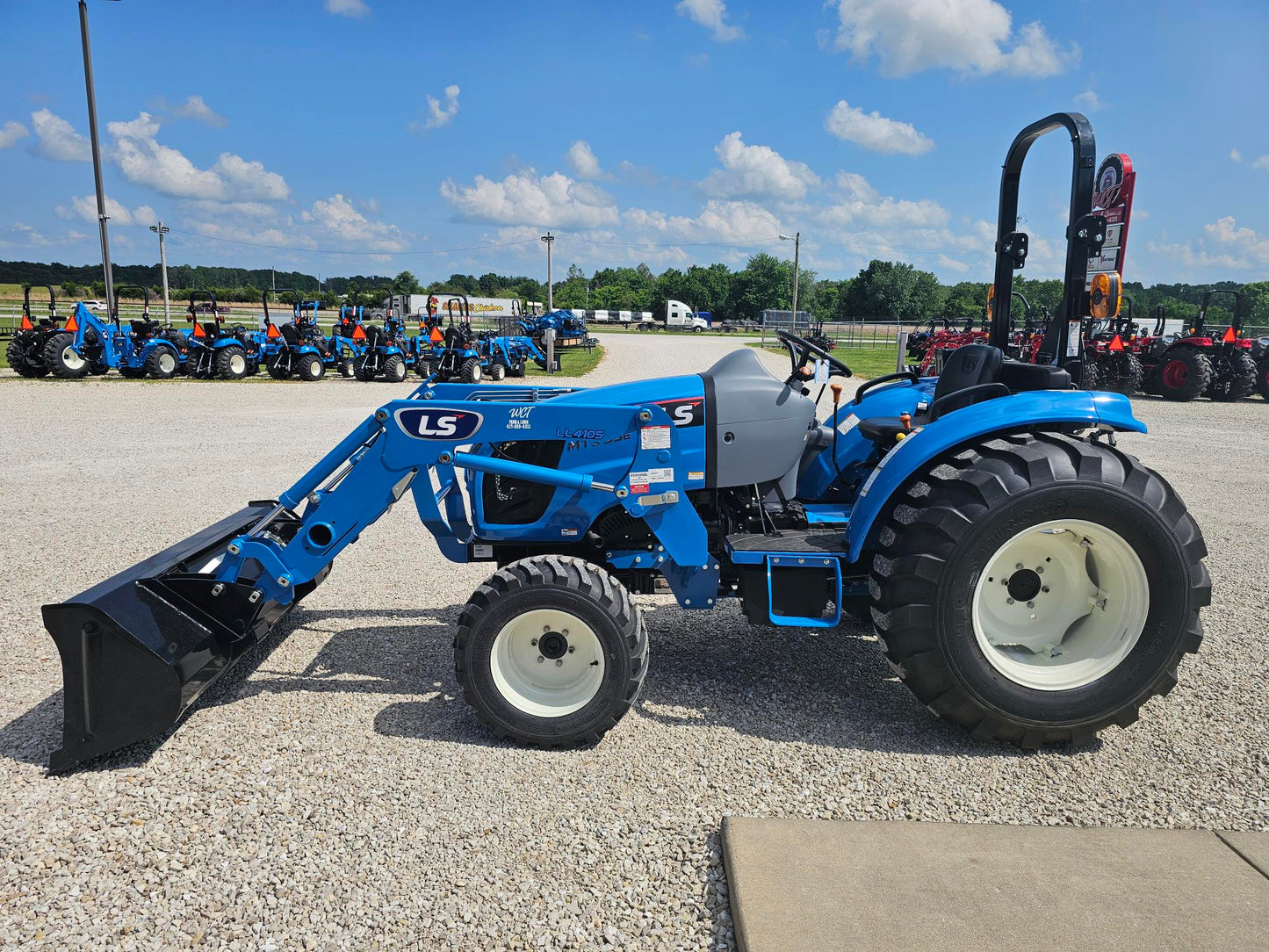 LS TRACTOR MT355E – 55HP, GEAR