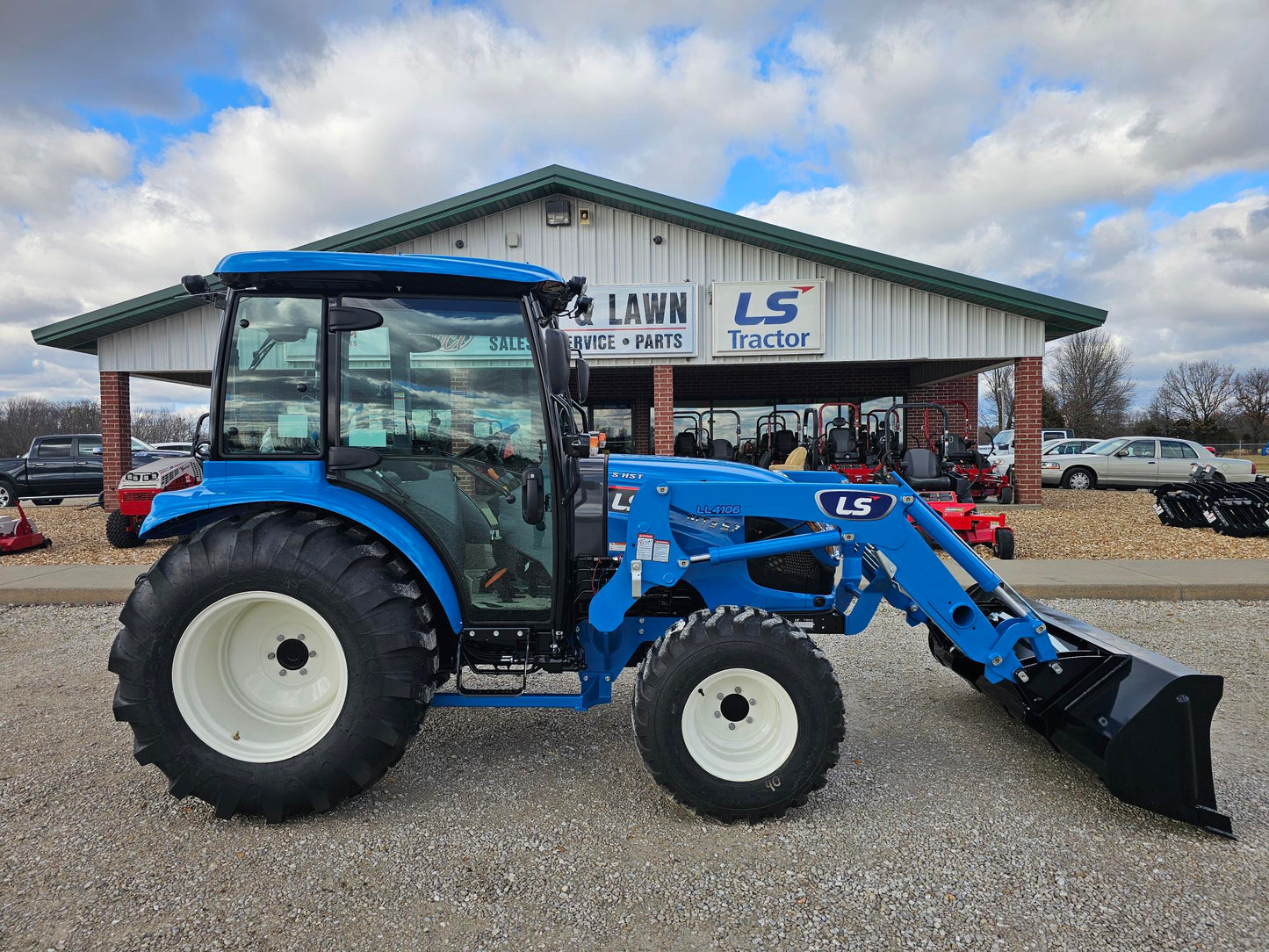 LS TRACTOR MT357HC CAB - 57HP, HYDRO