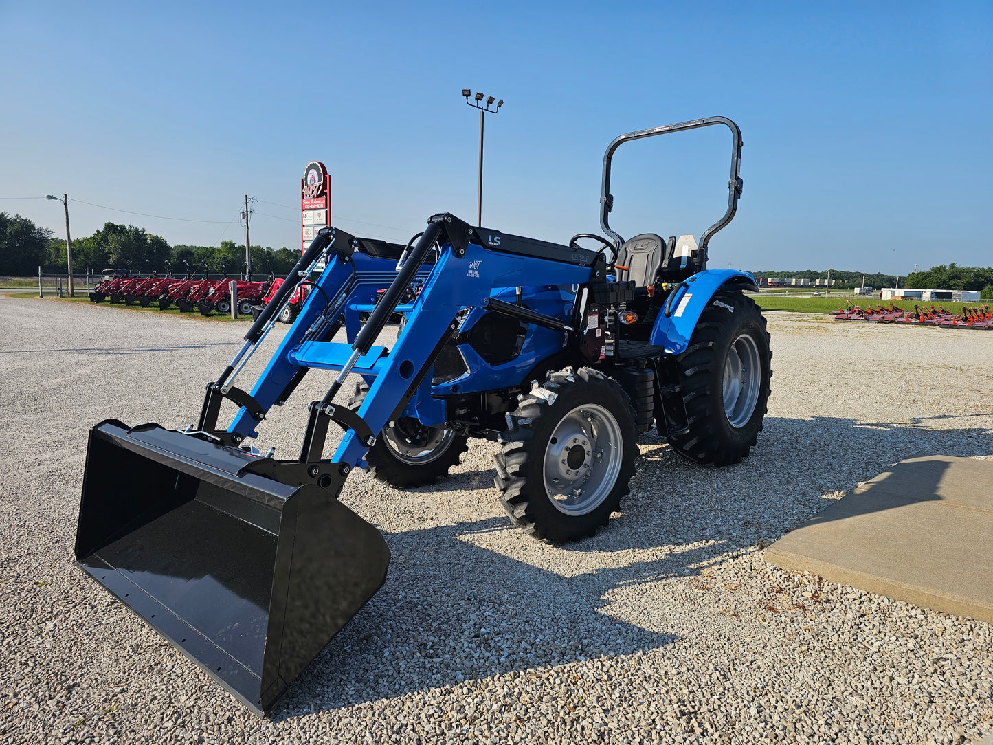LS TRACTOR MT463 - 63HP, GEAR