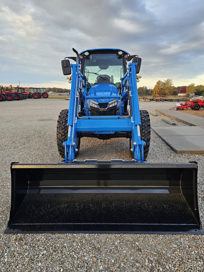 LS TRACTOR USA MT774CPS