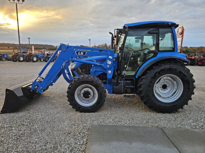 LS TRACTOR USA MT774CPS