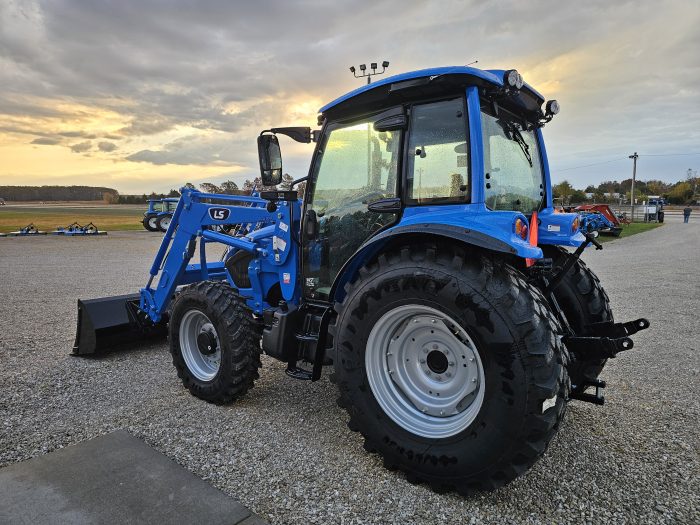 LS TRACTOR USA MT774CPS