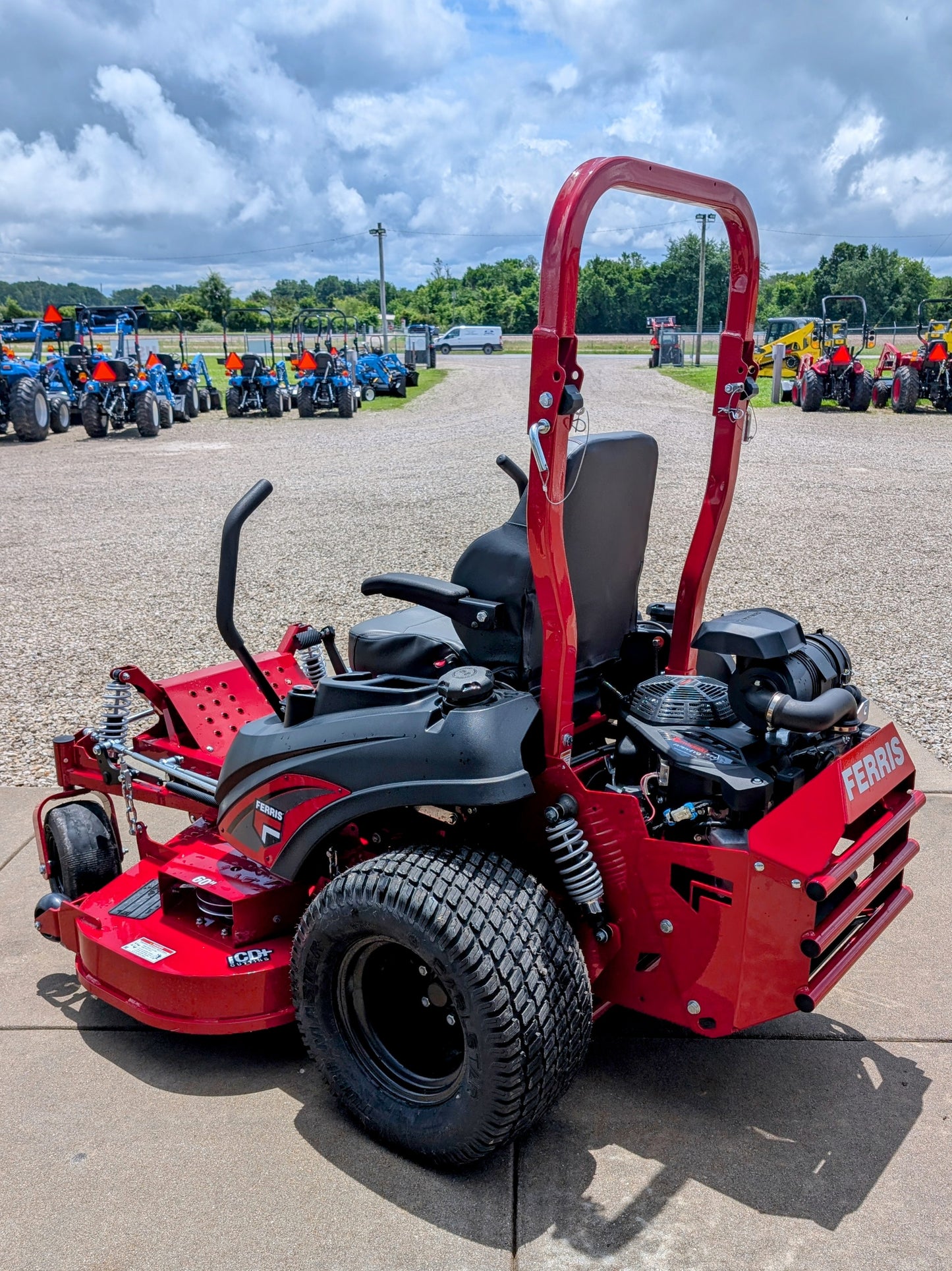 Ferris ISX™ 2200 Zero Turn Mower 60" Kawasaki 30.5HP - 5902180